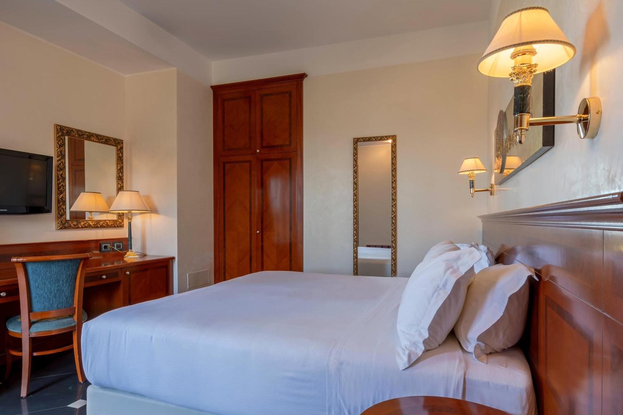 Minareto Hotel Сиракуза Екстериор снимка